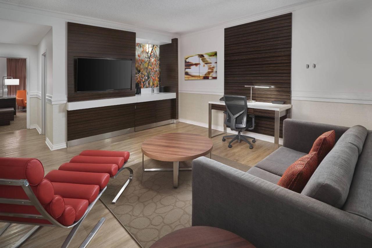 Delta Hotels By Marriott Edmonton Centre Suites Luaran gambar