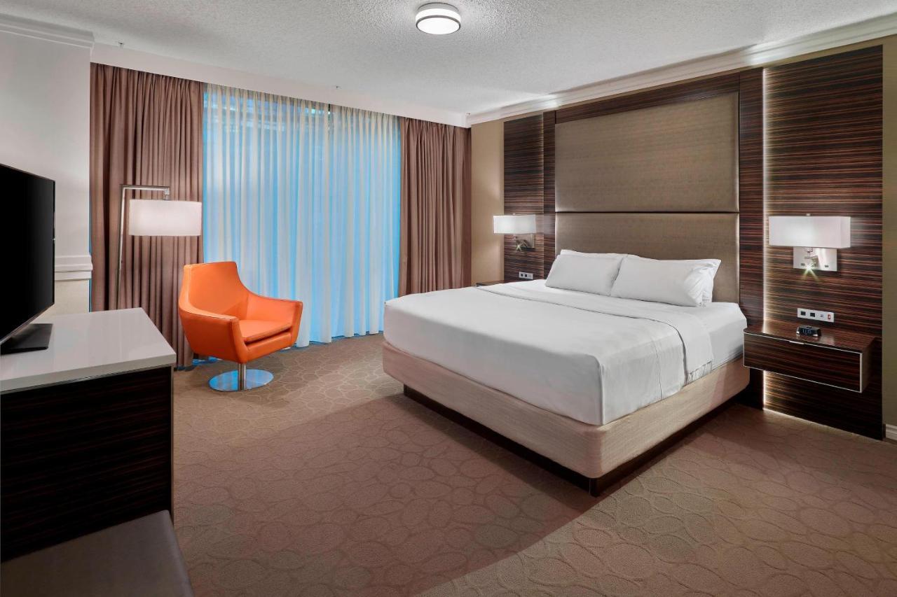 Delta Hotels By Marriott Edmonton Centre Suites Luaran gambar
