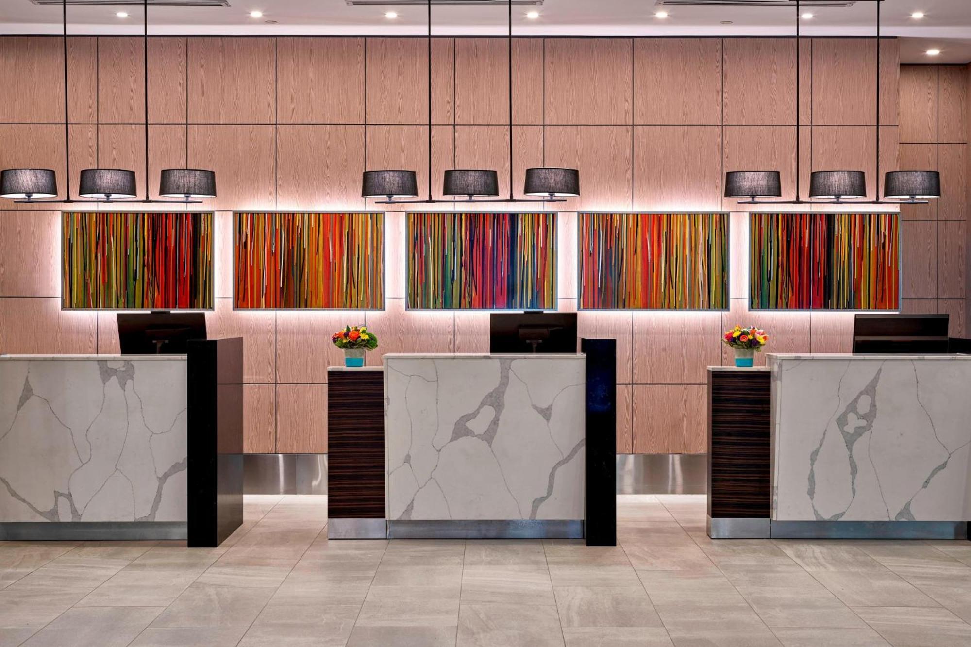 Delta Hotels By Marriott Edmonton Centre Suites Luaran gambar