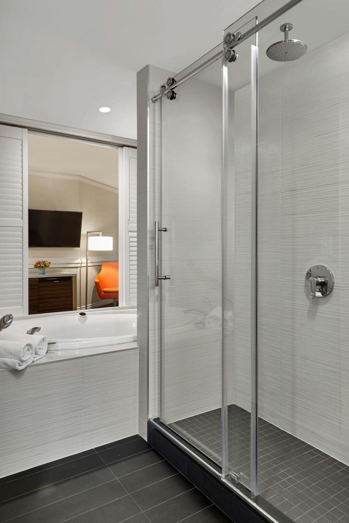 Delta Hotels By Marriott Edmonton Centre Suites Luaran gambar