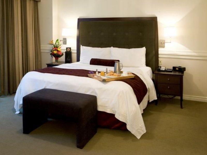 Delta Hotels By Marriott Edmonton Centre Suites Luaran gambar